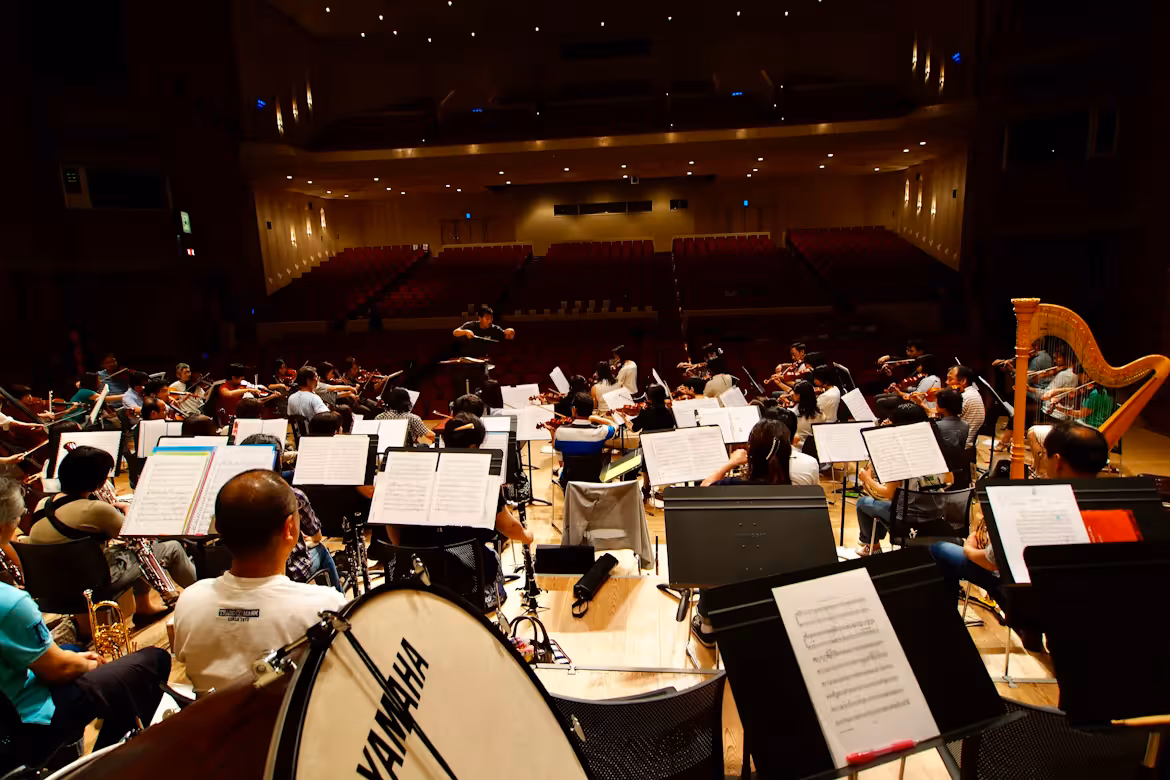 When a Film Score Changes What We See